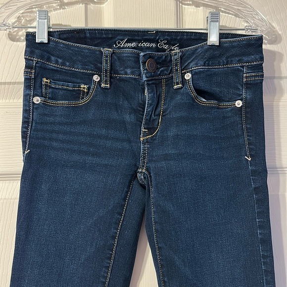 American Eagle Dark Wash Super Stretch Skinny Jeans Size 4 - Picture 3 of 5